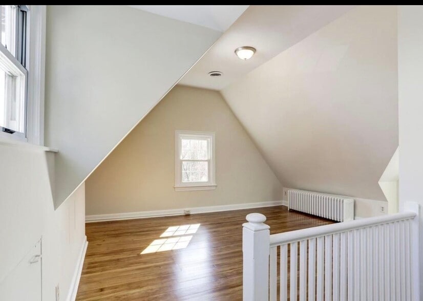 Building Photo - 1500 44th St NW