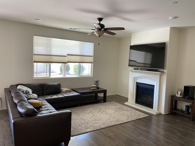 Building Photo - 29537 Glenneyre Way