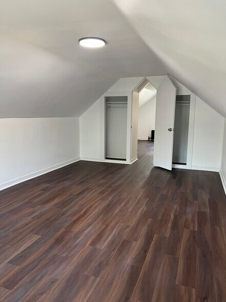 Building Photo - 130 Hamilton St