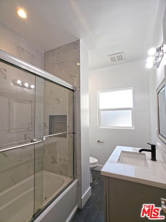 Building Photo - 2957 Francis Ave