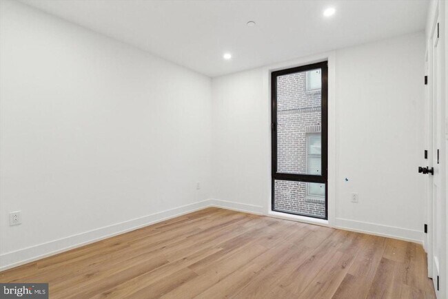 Building Photo - 808 N 3rd St