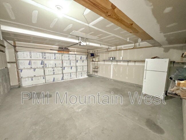 Building Photo - 36 Orchard Ln