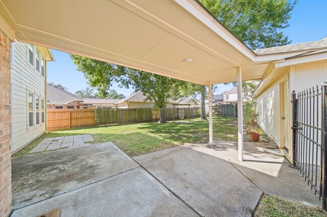 Building Photo - 16322 Drystone Ln