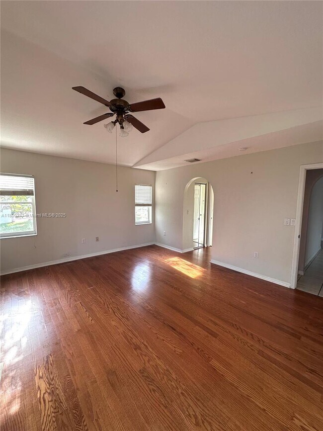 Building Photo - 491 NW 188th Terrace