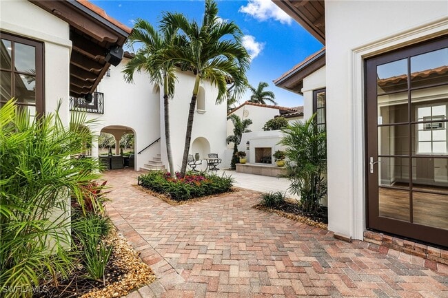 Building Photo - 18141 Via Portofino Way