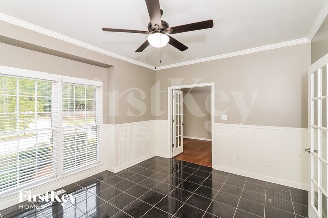 Building Photo - 102 Windsong Trail