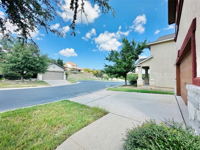 Building Photo - 7317 Highland Bluff Cove