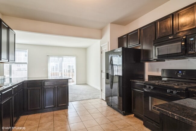 Building Photo - 69 Melrose Ct
