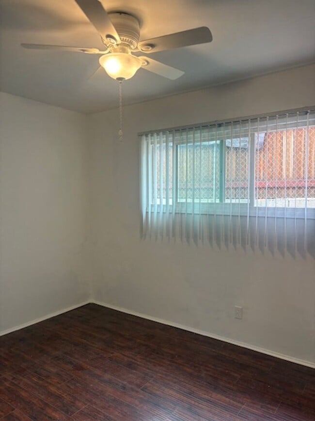 Building Photo - Beautiful Single-Family Home with Modern U...