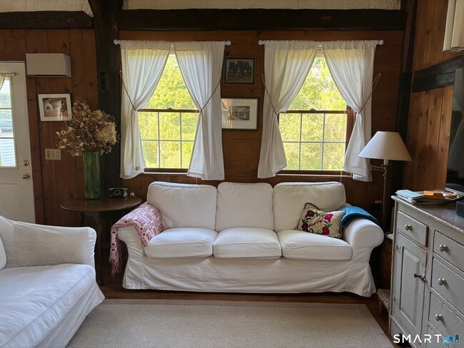 Building Photo - 16 Wilbur Rd