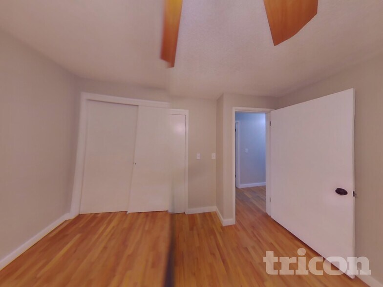 Building Photo - 12306 86 Ave E