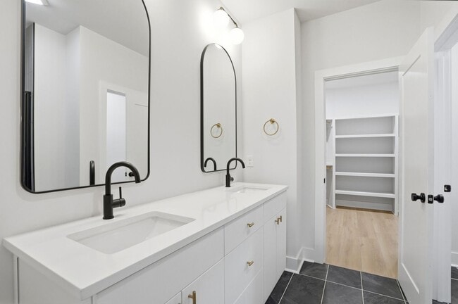 Building Photo - Bright, Open & Exceptionally Large—Your Ideal 2-Story Townhome