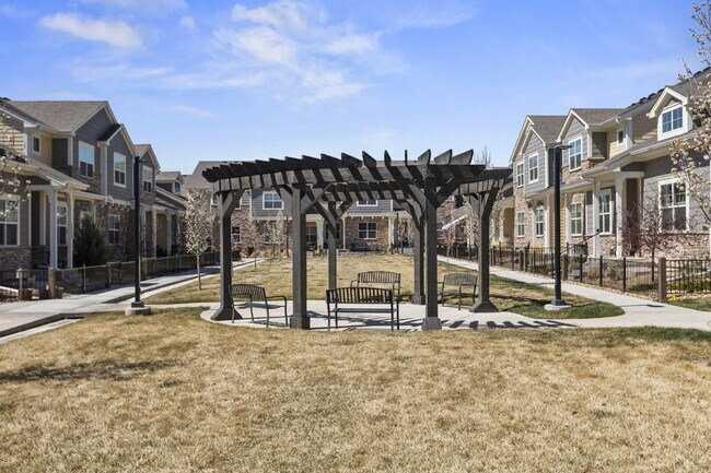 Building Photo - Stunning 3 bed, 4 bath townhome - attached...