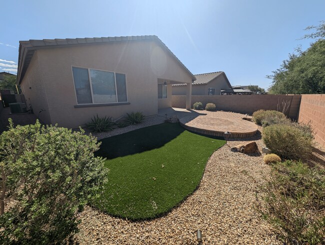 Building Photo - Four bedroom beauty in Star Valley