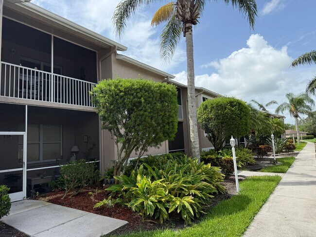 Building Photo - Lakeview 2 Bedroom 2 Bath Condo on Golf Co...