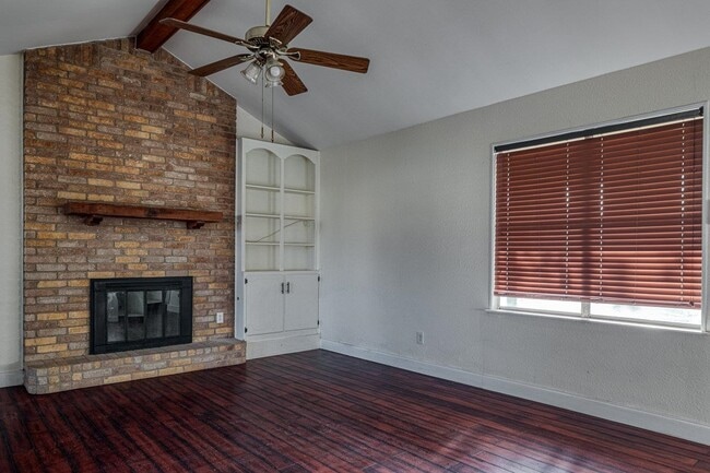 Building Photo - 112 Tomahawk Trail