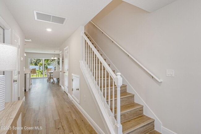 Building Photo - 177 Hidden Woods Pl