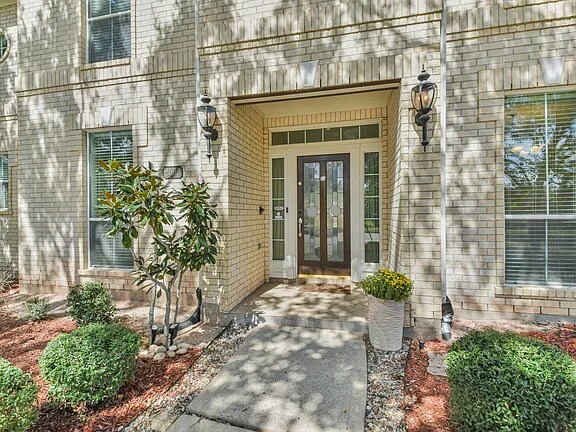 Building Photo - 2502 Bridge Hampton Way