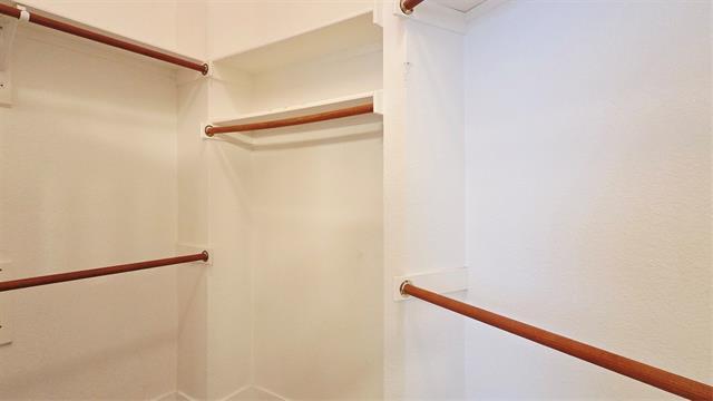 Building Photo - 1304 Hillcrest Dr