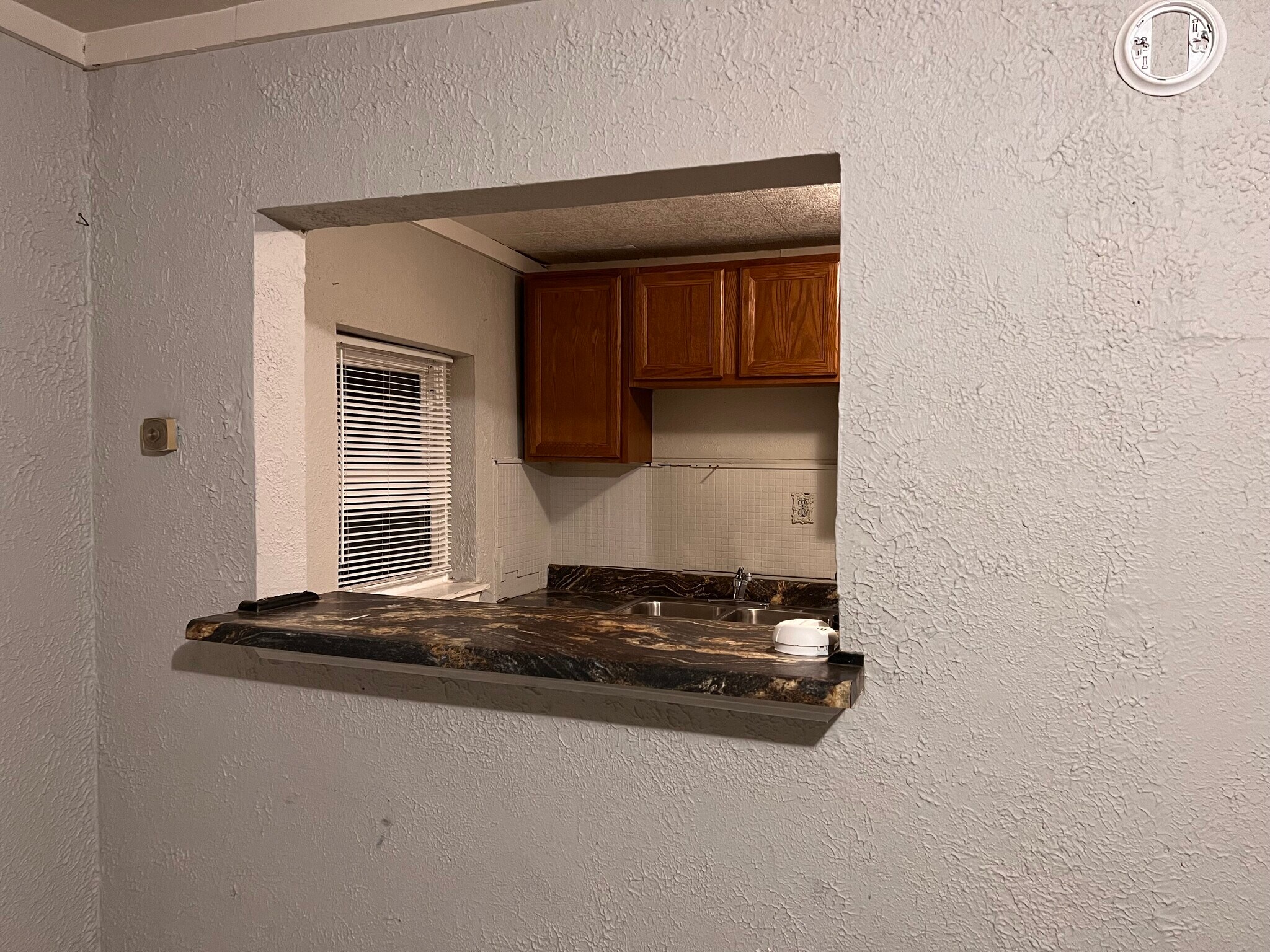 Building Photo - 401 Chautauqua Ave