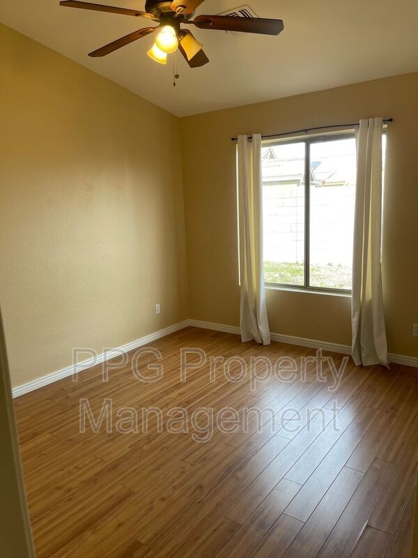 Building Photo - 14930 N Gil Balcome Ct