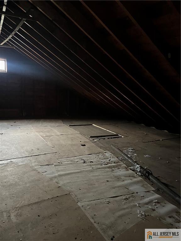 Building Photo - 102 Prentice Ave