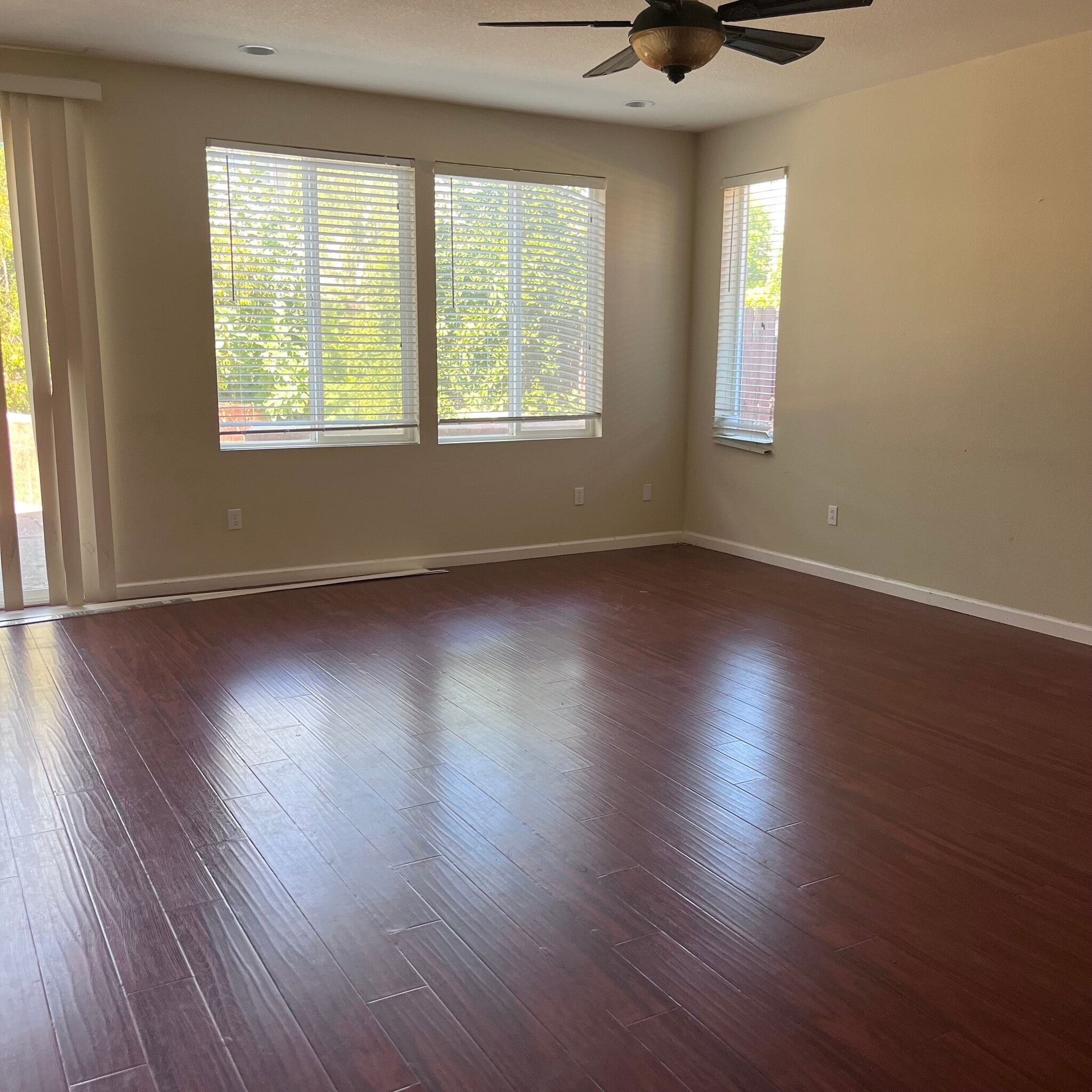 Building Photo - 4029 Aragon Way