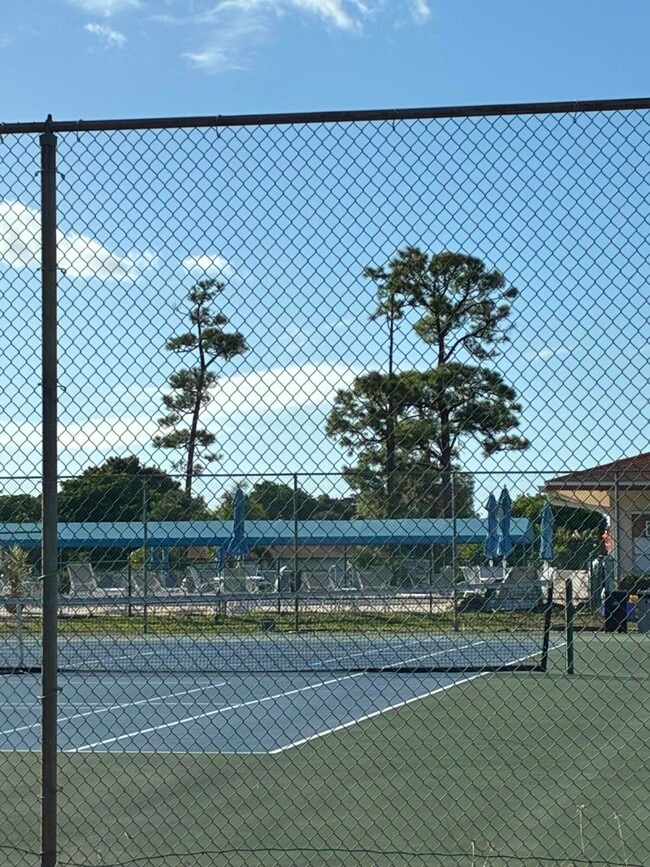 Building Photo - 4540 NW 3rd Ct