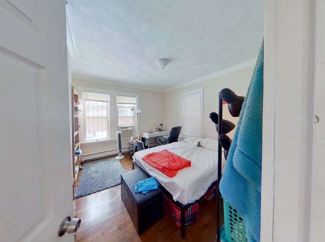 Building Photo - 18 Highland Ave
