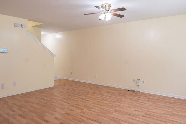 Building Photo - 7 Gimbal Cir