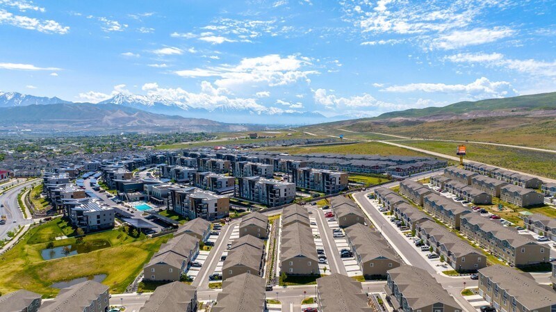 Building Photo - 14861 S Marble Rock Way