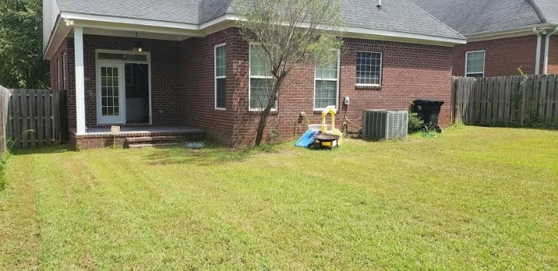 Building Photo - 2427 River Birch Dr