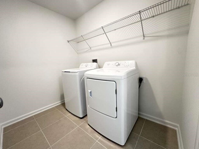 Building Photo - 4734 Katrina Dr