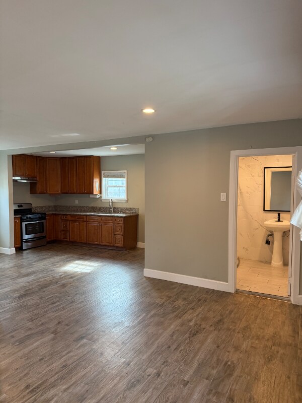 Building Photo - 8142 7th St