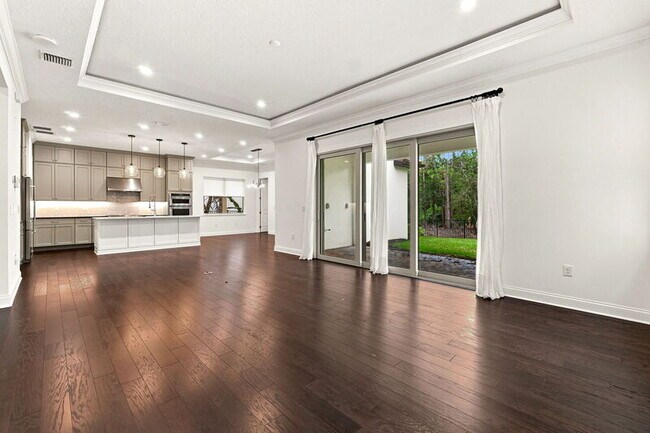 Building Photo - 10134 Royal Island Ct