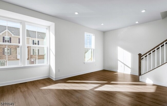 Building Photo - 19 Peckwell St