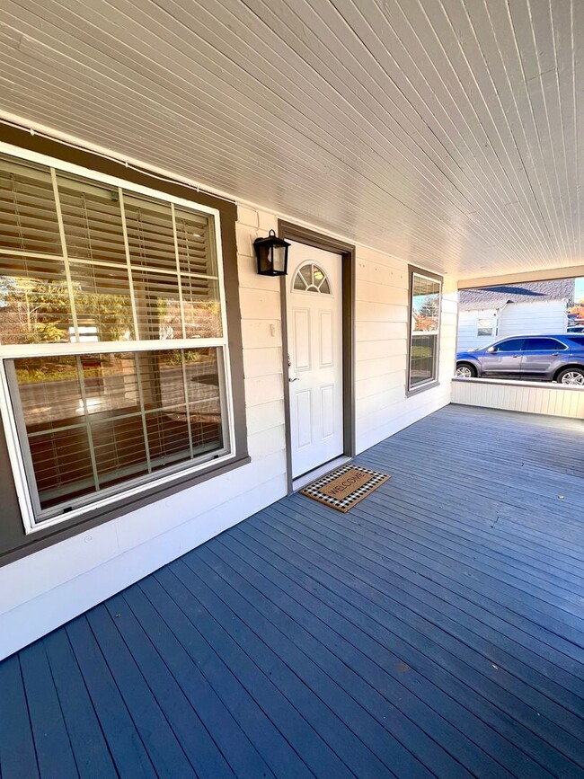 Building Photo - Non-Refundable & Security Deposit Total: $1590.00