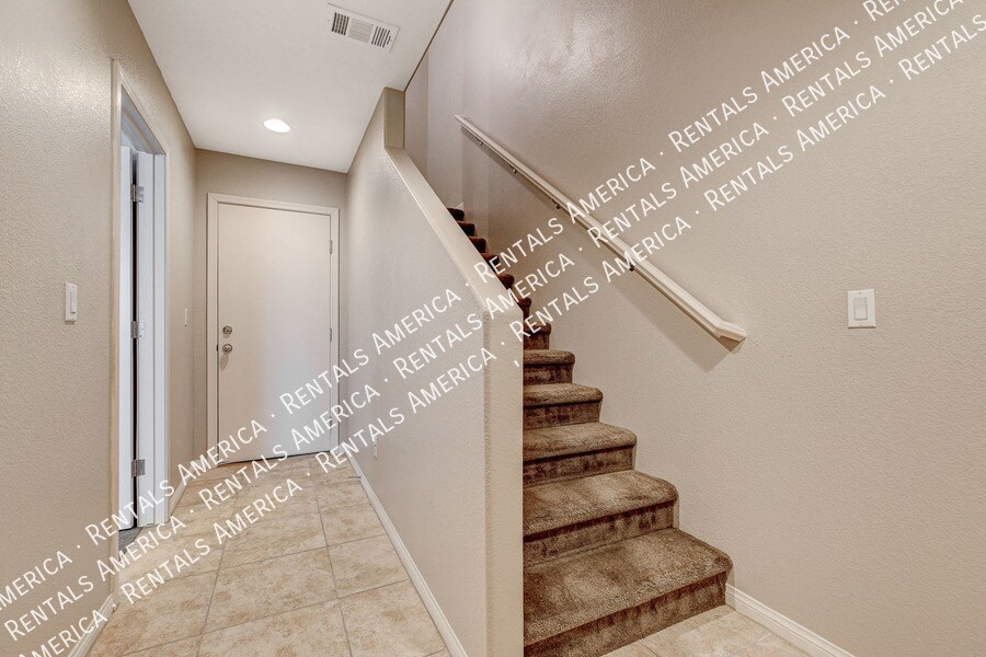 Building Photo - 4650 Ranch House Rd