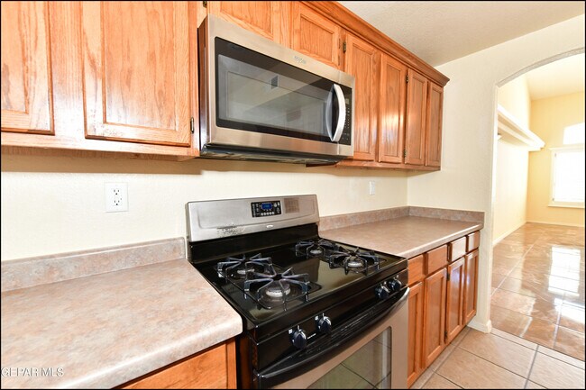 Building Photo - 14157 Robert Ituarte Dr