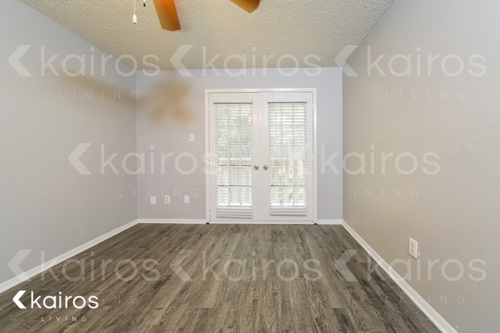 Building Photo - 2116 Woodnote Ln