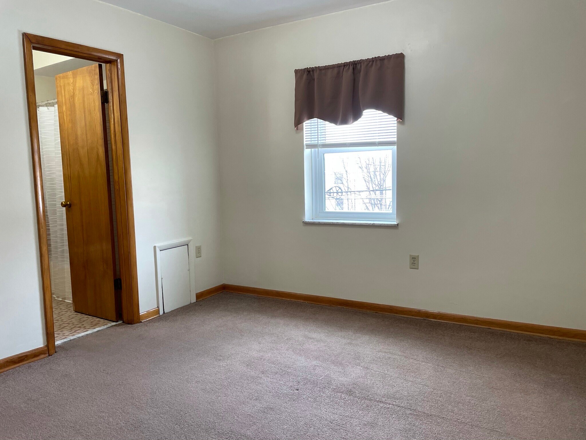 Bedroom - 63 W Pike St