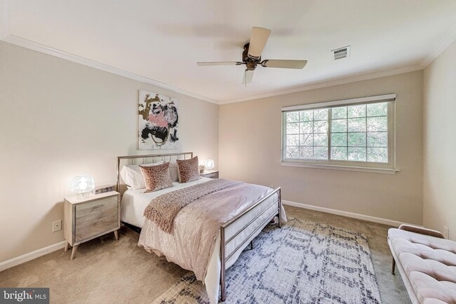 Building Photo - 5821 Inman Park Cir