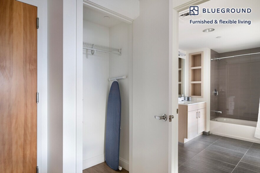 Building Photo - 99 Kneeland St