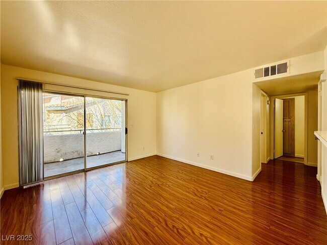 Building Photo - 3058 Casey Dr