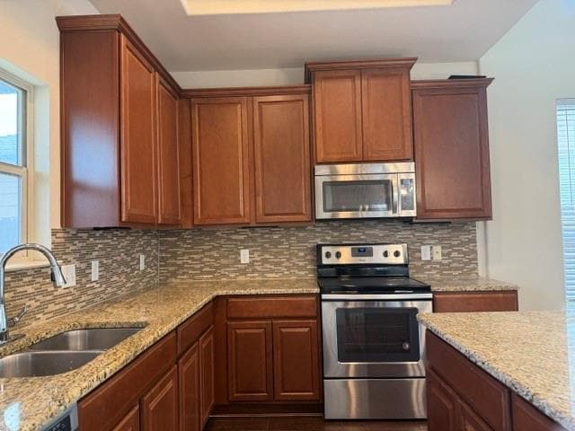 Building Photo - 16101 Hawthorne Heights Trail