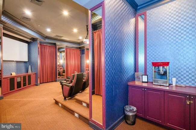 Building Photo - 537 Ensemble Ct