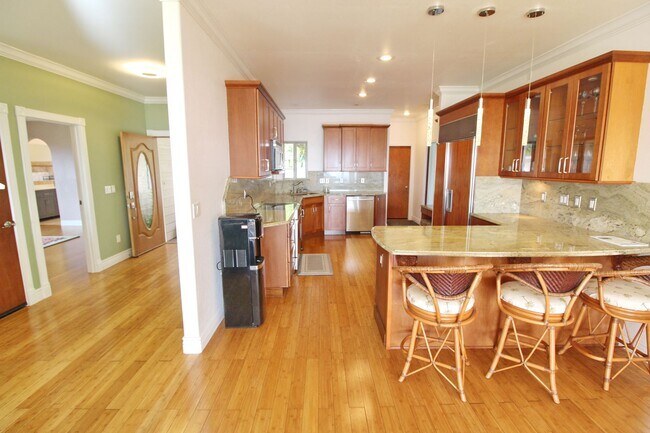 Building Photo - Kula - Furnished 3Bed/2Bath standalone home with Spectacular views