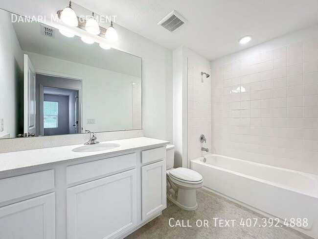 Building Photo - 1679 Meadowlark Dr