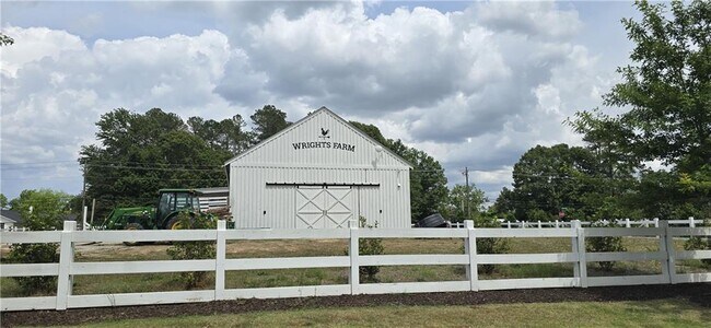 Building Photo - 326 Barrow Ln