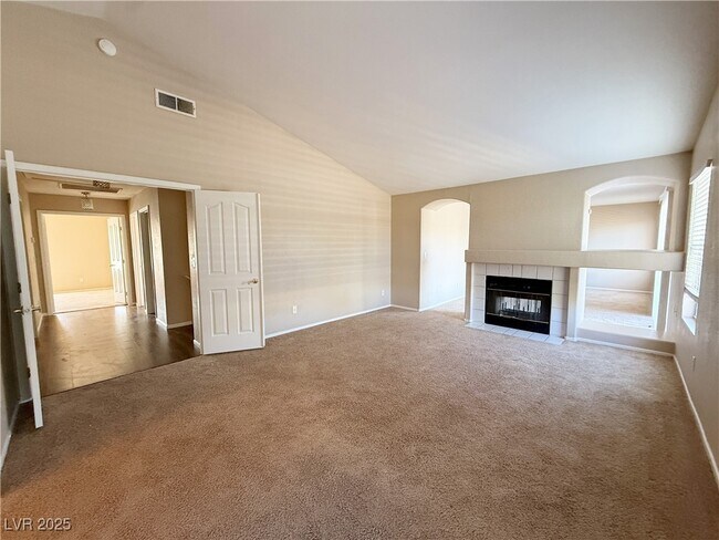 Building Photo - 7761 Locke Haven Dr